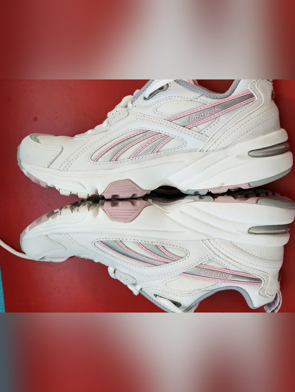 ❗️ REEBOK ATHLETIC  Women's  Grey , White & Pink  Sneakers - NEW ❗️